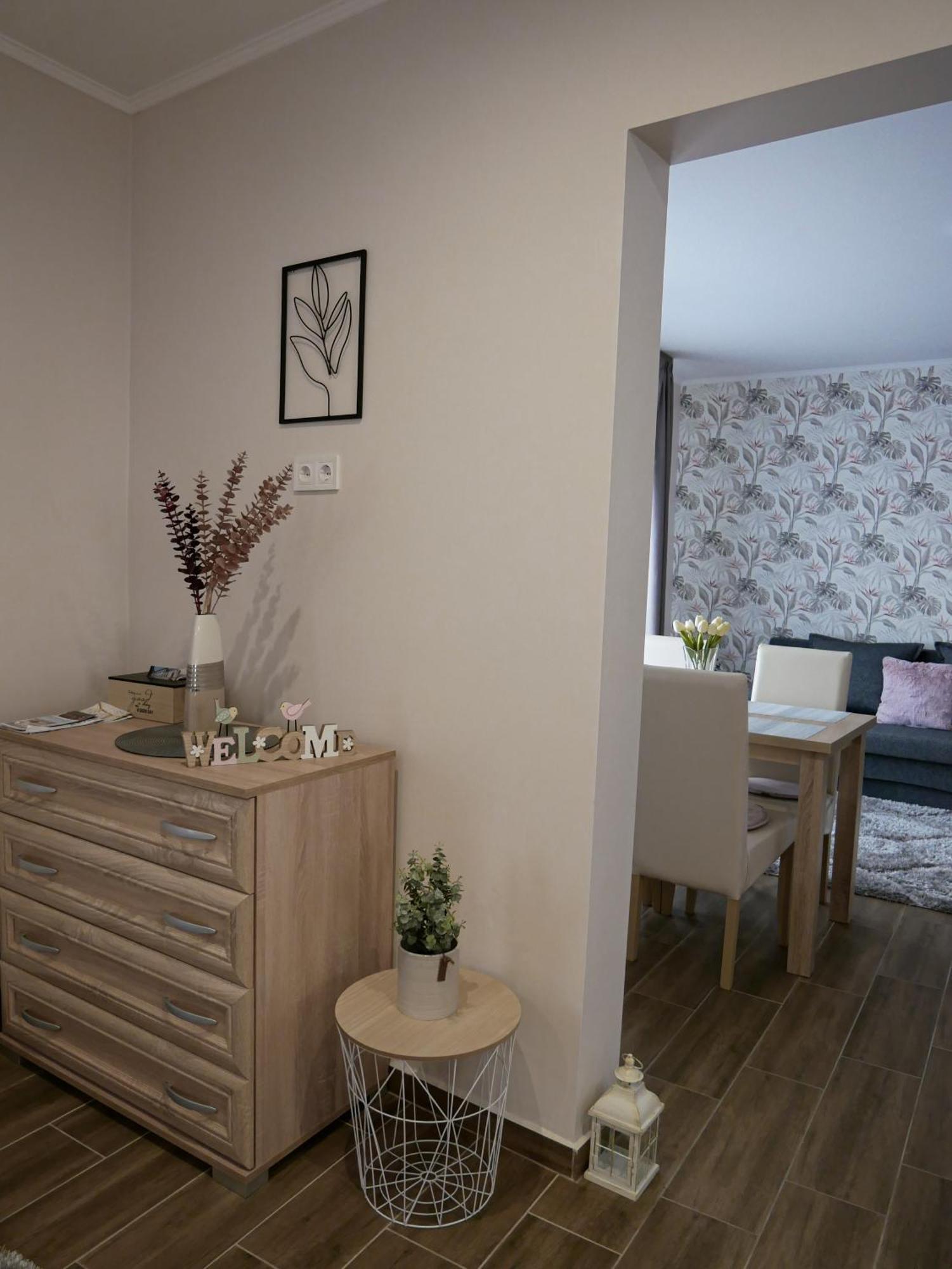 Varfal Apartman Eger Kamer foto