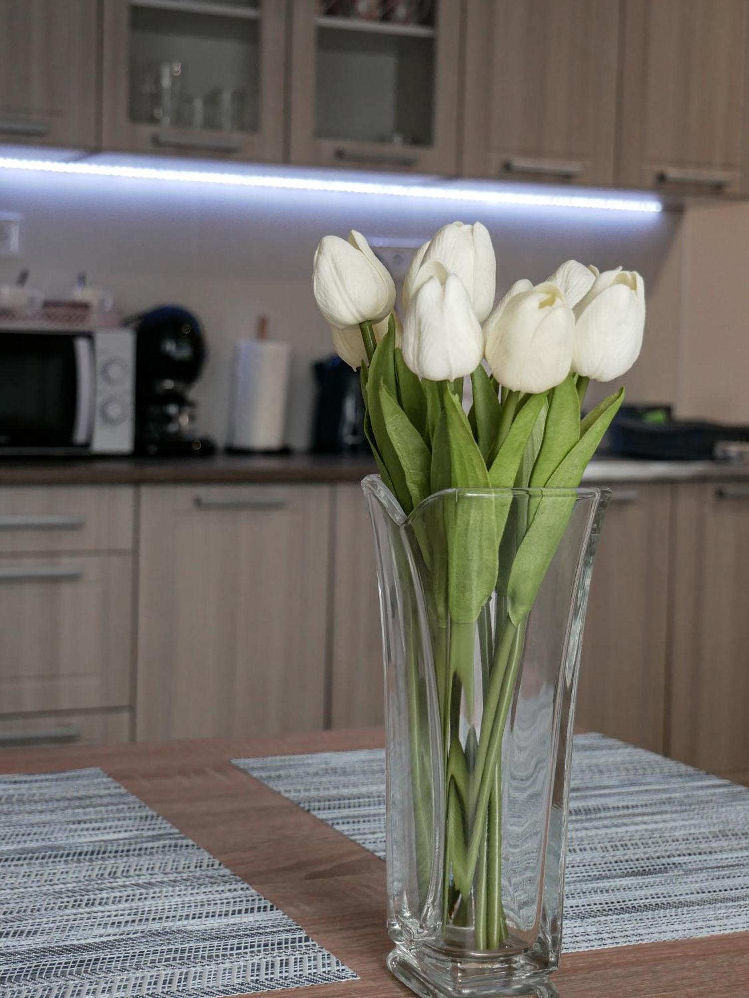 Varfal Apartman Eger Kamer foto