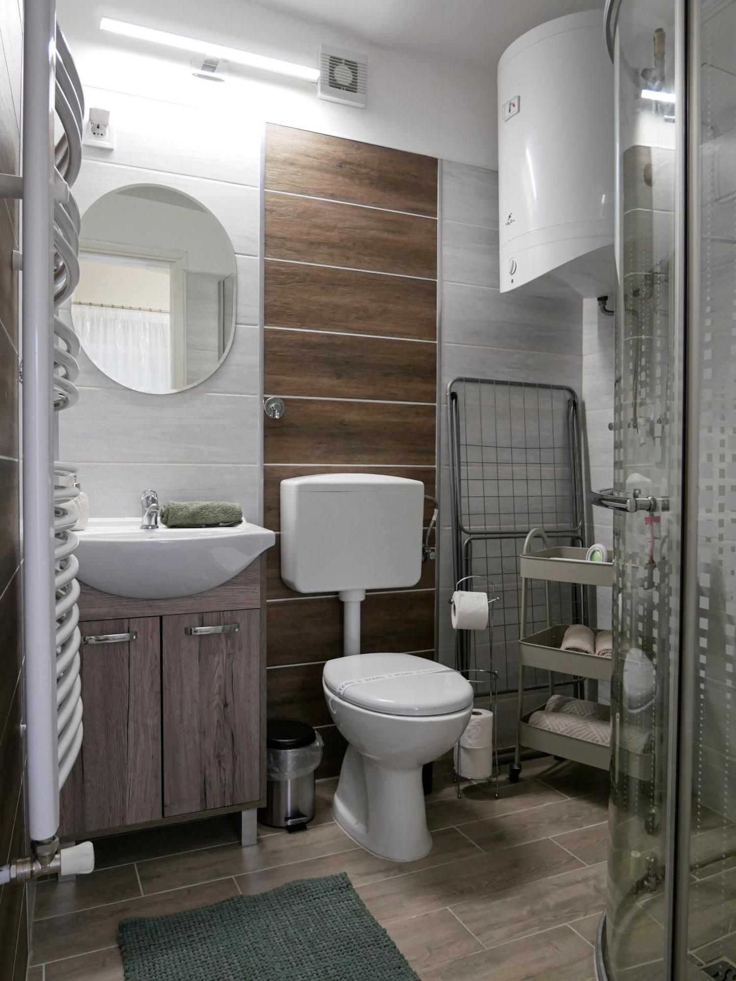 Varfal Apartman Eger Kamer foto