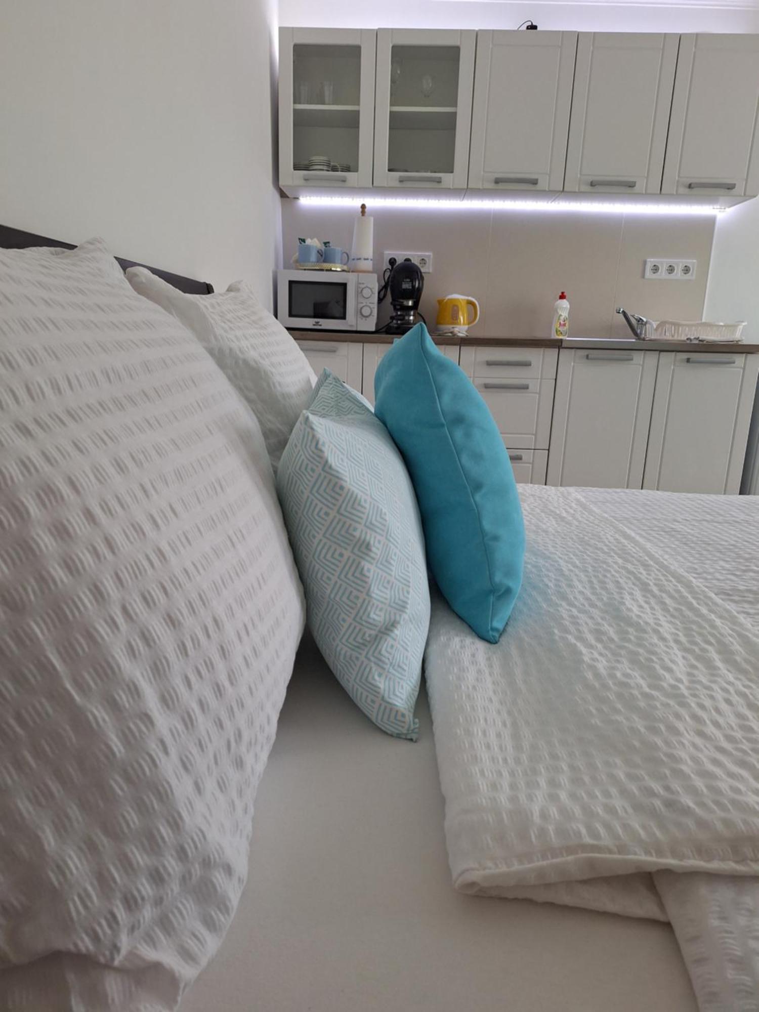 Varfal Apartman Eger Buitenkant foto